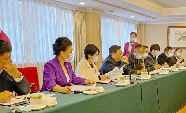 龚怡院长出席旅投教育集团国宾礼仪服务培训研讨会，共话高端礼仪服务新篇章